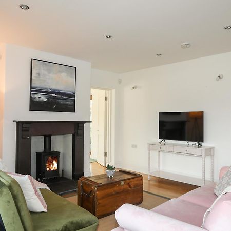 Ynys Faelog Cottage メナイ・ブリッジ エクステリア 写真