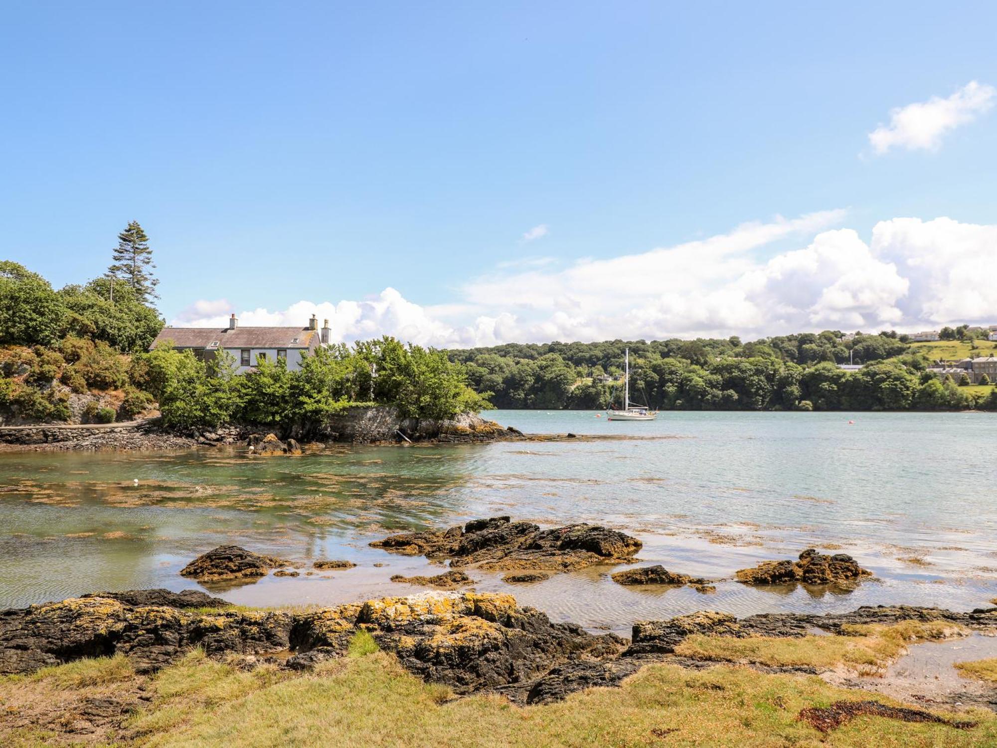 Ynys Faelog Cottage メナイ・ブリッジ エクステリア 写真